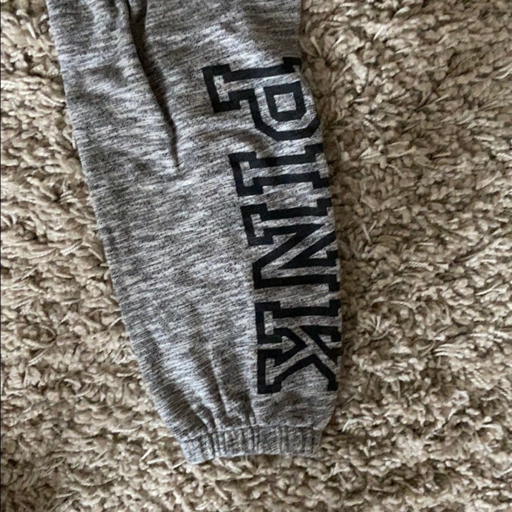VS Pink sweatpants with elastic waistband - Picture 2 of 5